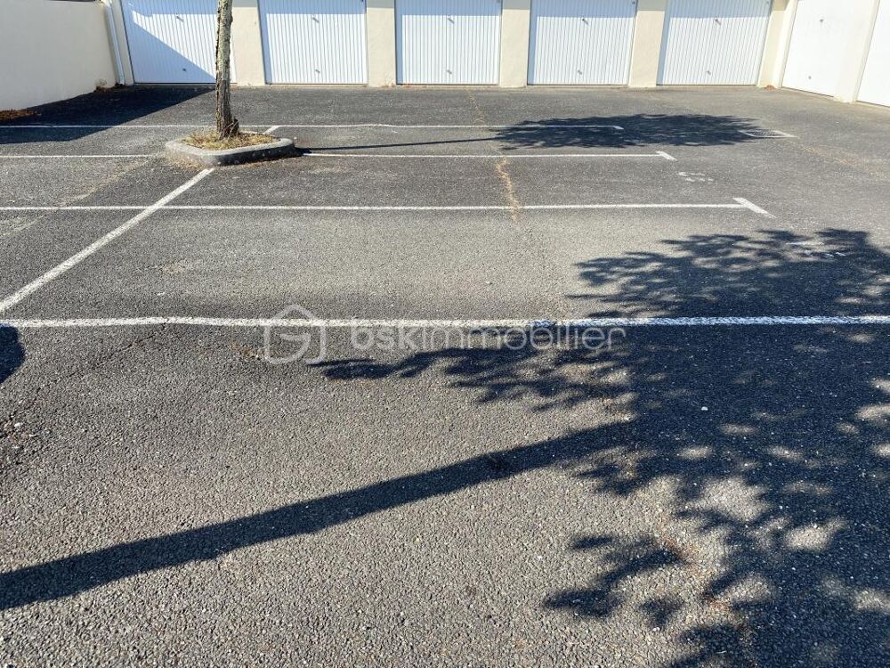 Vente Parking/Garage Place de stationnement extérieur Merignac