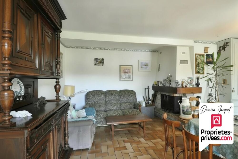 Vente Maison Maison familiale 5 pièces. 118,90 m² habitables. Terrain de 2 566 m² .  Autechaux-Roide Autechaux roide