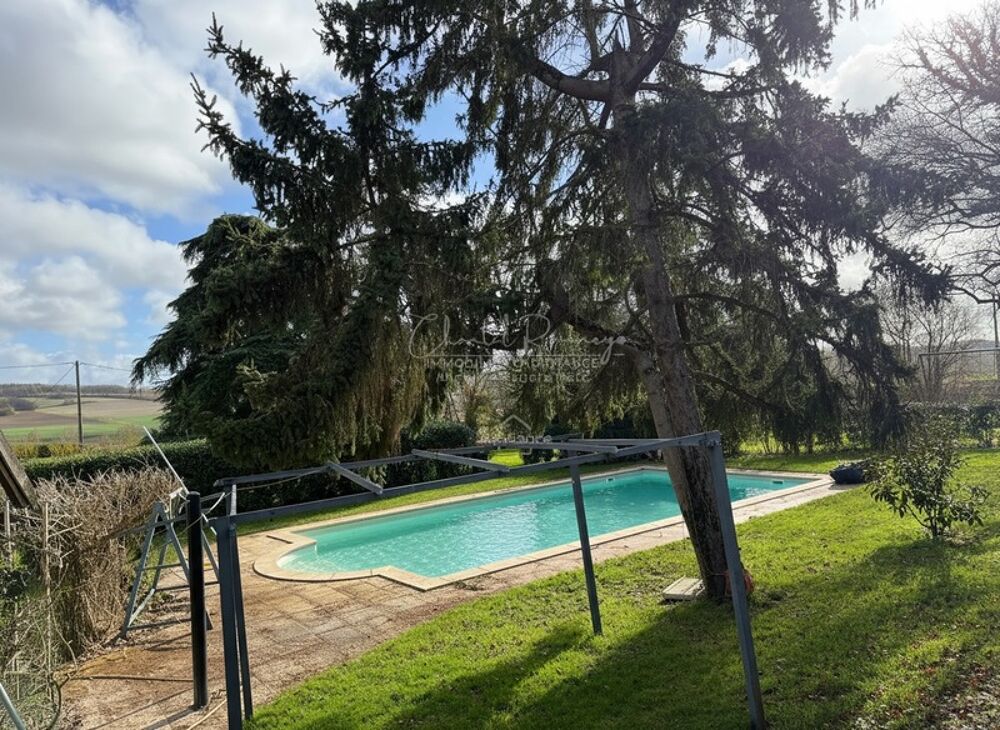 Vente Propriété/Château VIAGER OCCUPÉ – Maison de caractère avec piscine + dépendances – Grand jardin – LÉSIGNY (86) Lesigny