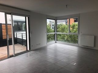  Appartement à louer 2 pièces 55 m²