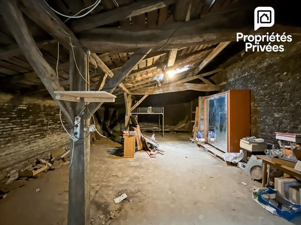 Maison en pierre 90 m² avec chai, hangar et terrain 1 750 m² Clérac