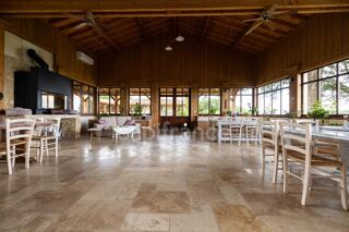  Propri�t�/ch�teau � vendre 15 + pi�ces 715 m�