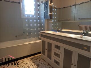  Villa à vendre 6 pièces 110 m² Casteil