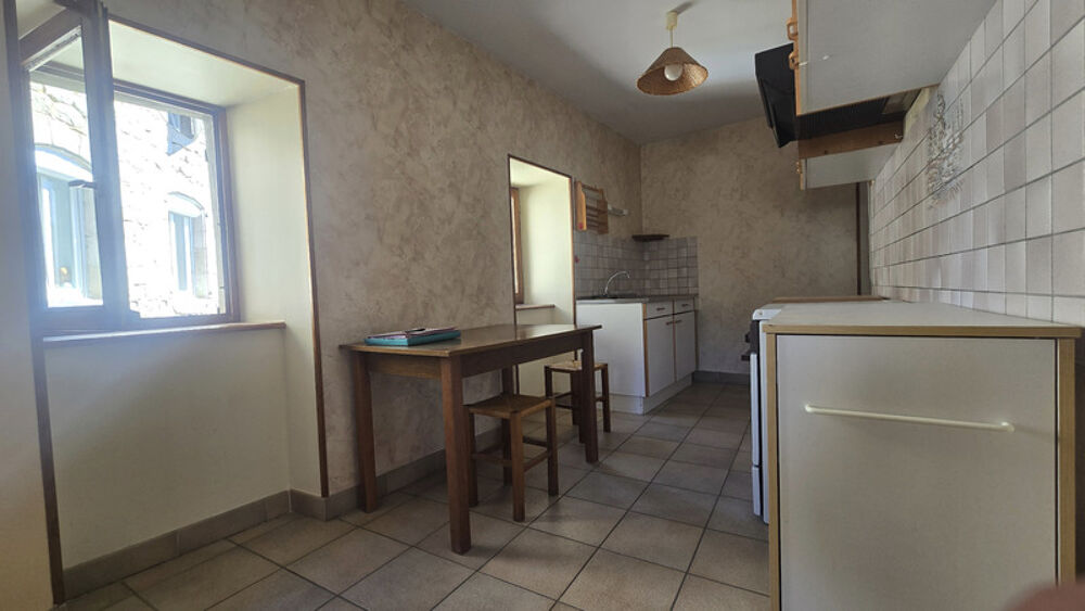 Saint Martin de Valamas - Maison de village immédiatement habitable