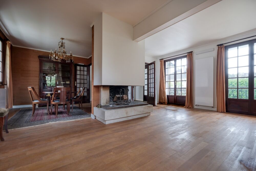 Vente Maison Maison à vendre 6 pièces BURES SUR YVETTE (91), spacieuse, 4 chambres, sous-sol total, terrain 1 565 m2 Bures sur yvette