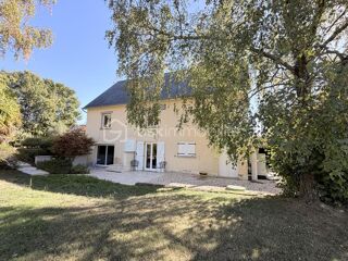 Propriété/château à vendre 8 pièces 233 m²