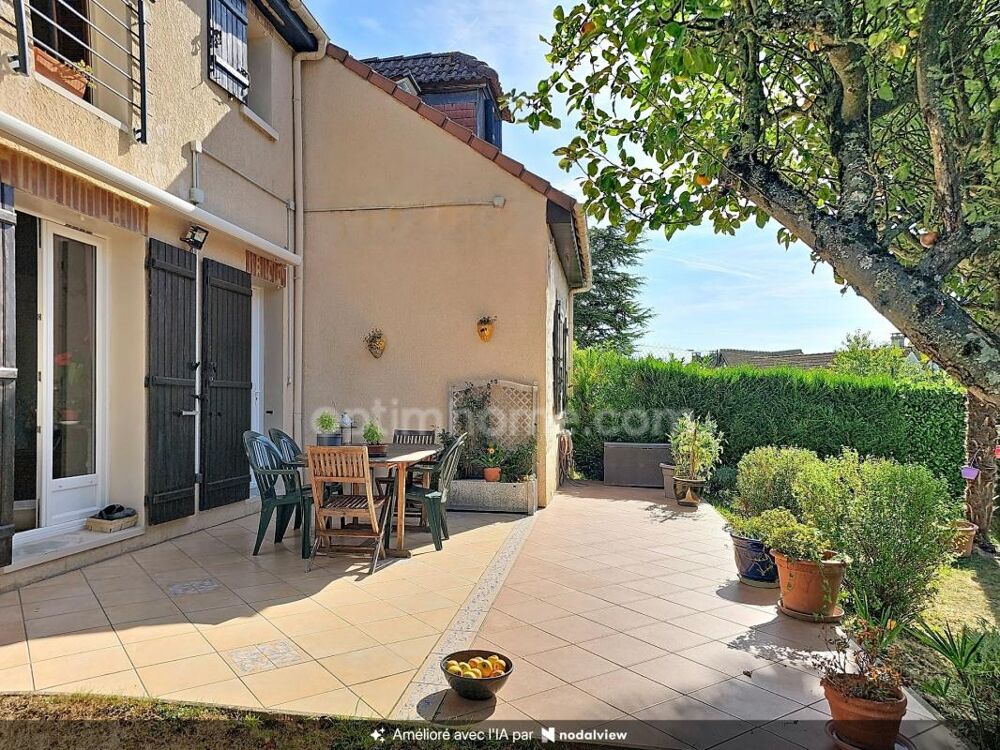 Vente Maison Maison 6 pièces avec garage et jardin à vendre à CHANTELOUP LES VIGNES (78) Chanteloup les vignes