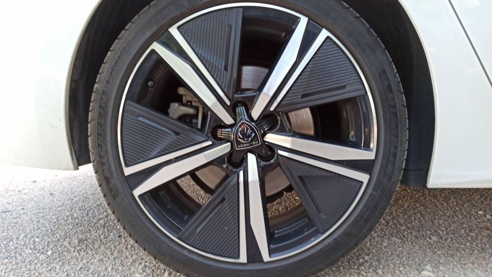 308 III 1.6 THP 180 Hybrid e-EAT8 GT 2022 occasion 01120 Nievroz