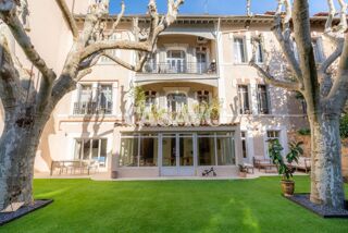  Appartement � vendre 5 pi�ces 210 m�