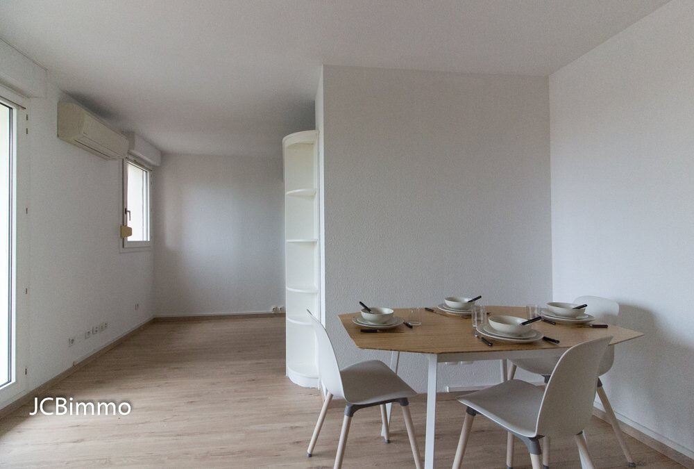 Location Appartement BLAGNAC T1 Bis Meublé  avec coin nuit et balcon Blagnac