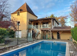  Maison à vendre 12 pièces 230 m²