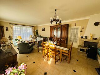  Maison à vendre 9 pièces 264 m²