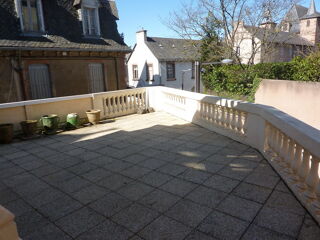  Appartement � louer 5 pi�ces 162 m�