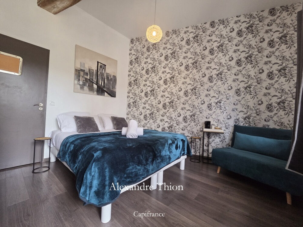à vendre  Propriété/château Pérouges (01800)
