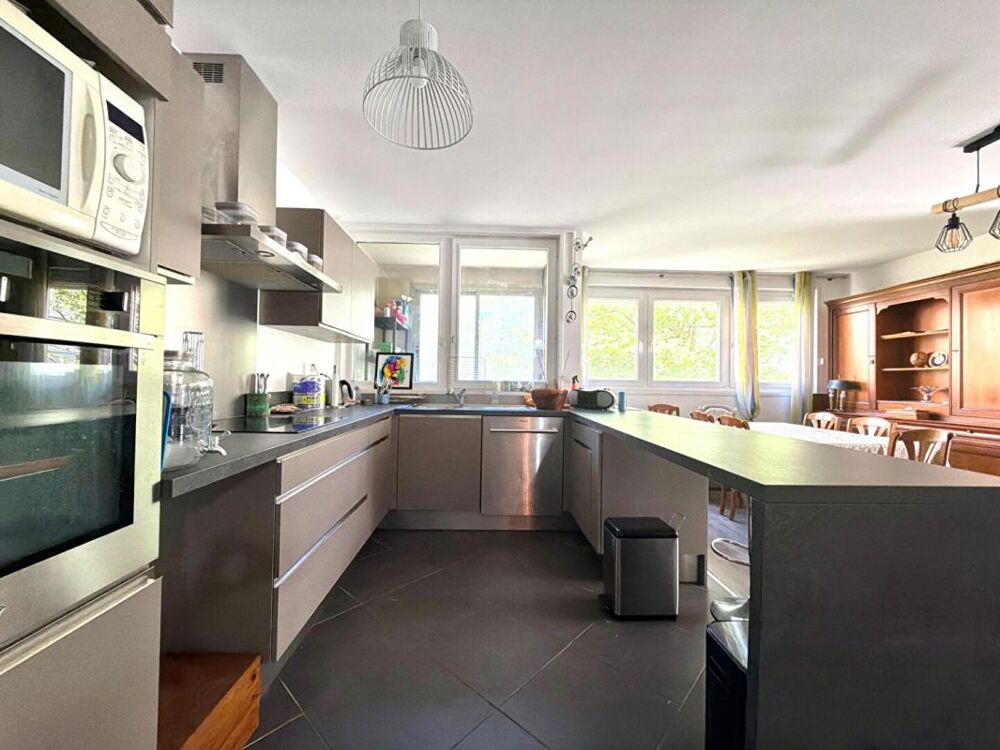 Vente Appartement 5 pièces proche Métro et commerces Charenton-le-Pont