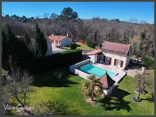  Propriété/château à vendre 11 pièces 224 m²
