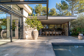  Maison  vendre 8 pices 365 m