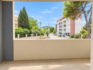 Location Appartement T3 avec balcon et parking à LA SEYNE SUR MER La seyne sur mer