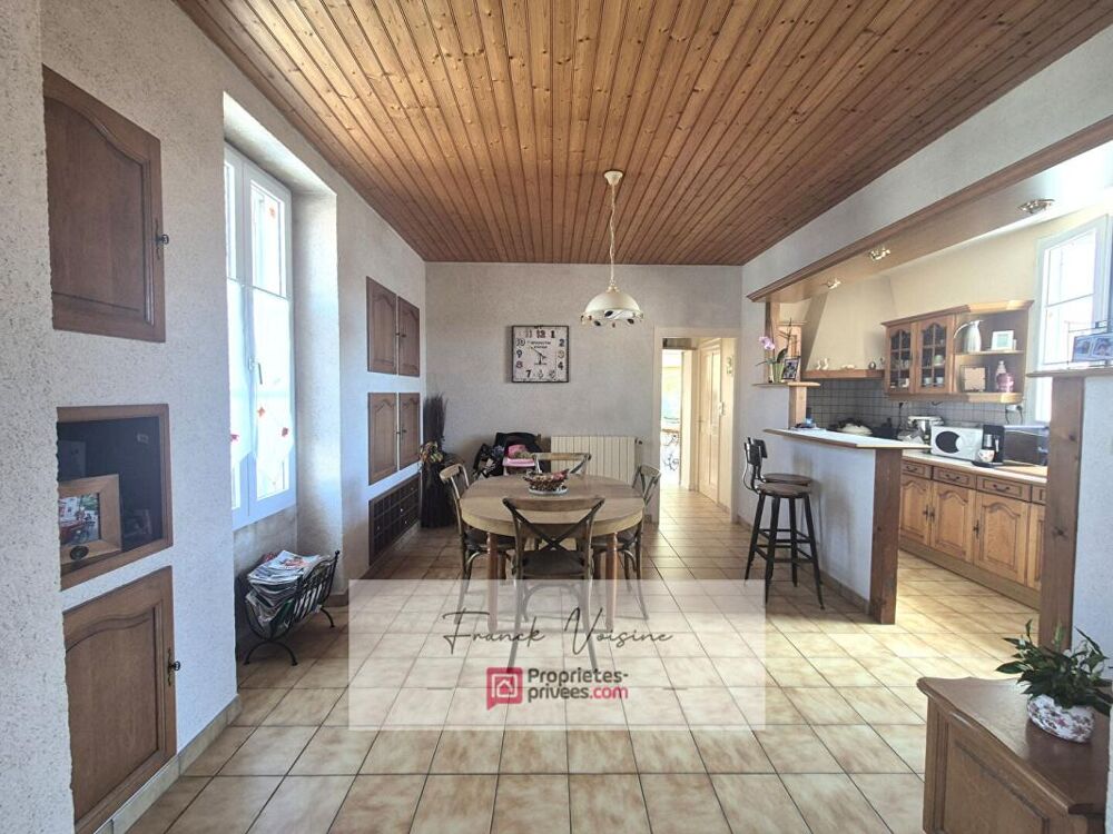 A VENDRE à Mouchamps, Maison de 116 m2 avec 3 chambres sur une parcelle de 1575 m2