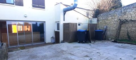   A LOUER local commercial 112m2 avec patio, Aytré - La Rochelle, Dpt Charente Maritime (17) 