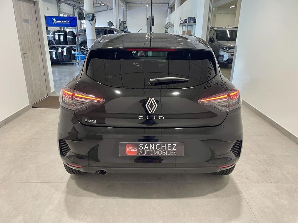 Clio V (2) 1.5 DCI 100 EVOLUTION 2025 occasion 52000 Chamarandes-Choignes