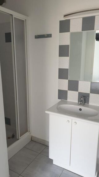  Appartement à louer 2 pièces 29 m²