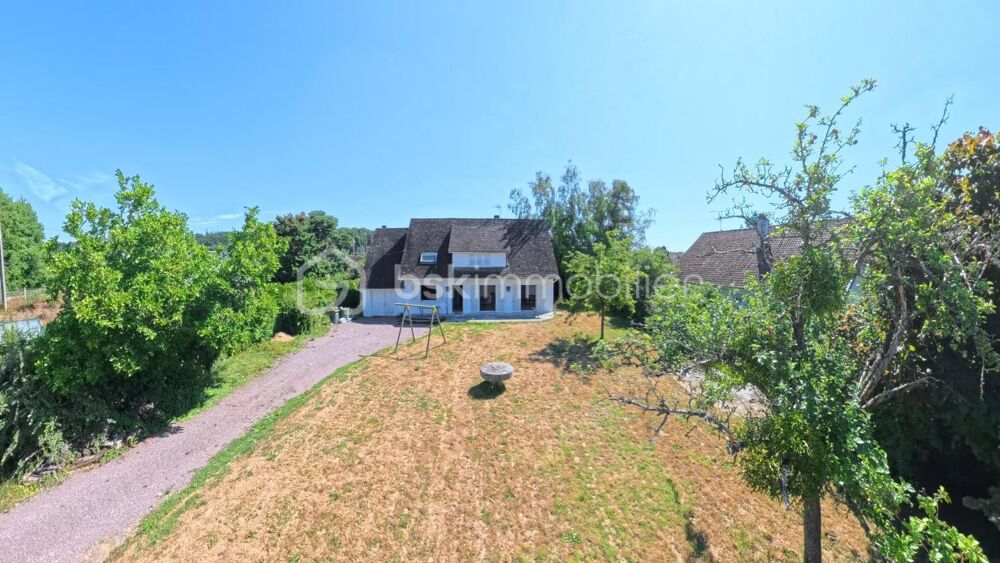 Maison familiale 7 pièces  Environ 130 m²  Grand jardin  Proche centre-ville
