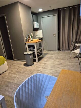  Appartement à louer 1 pièce 22 m²