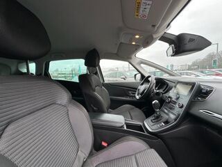 Sc&eacute;nic IV 1.7 DCI 120 BLUE BUSINESS EDC 2019 occasion 78240 Chambourcy
