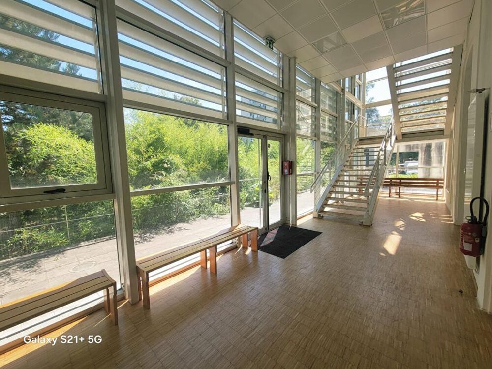   NOGENT SUR OISE - À LOUER /LOTS DE BUREAUX ,  CENTRE-VILLE Nogent sur oise