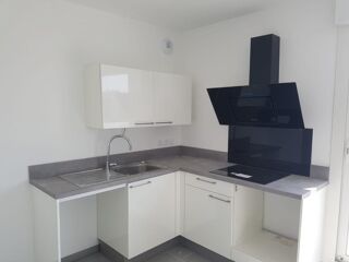  Appartement à louer 3 pièces 58 m²