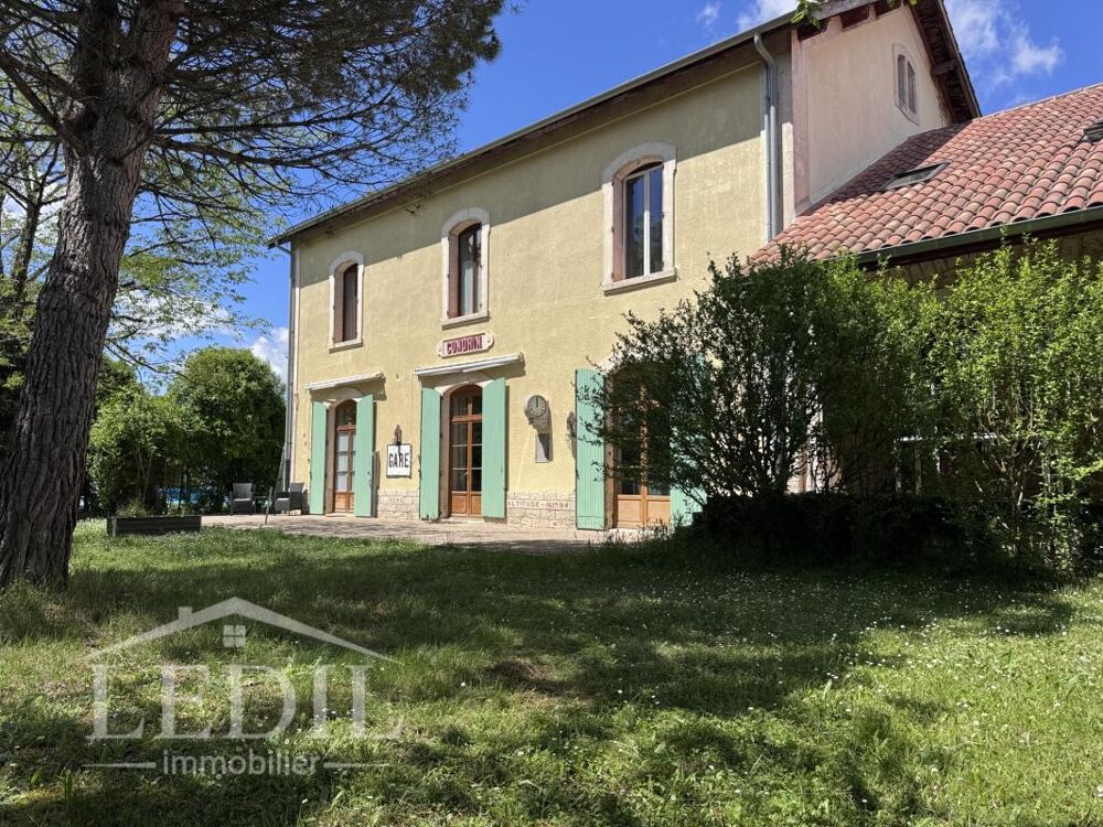 Gare réhabilitée avec gites et chambres d'hotes