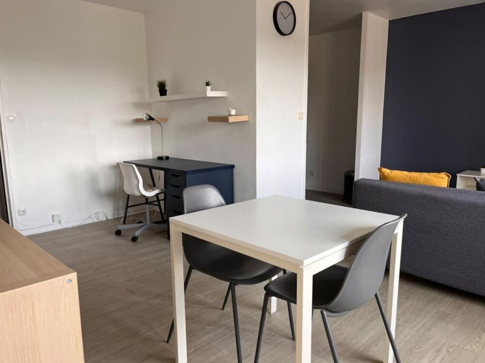 Location Appartement Studio meublé de 37m2, proche faculté jean monnet et centre commercial Saint etienne