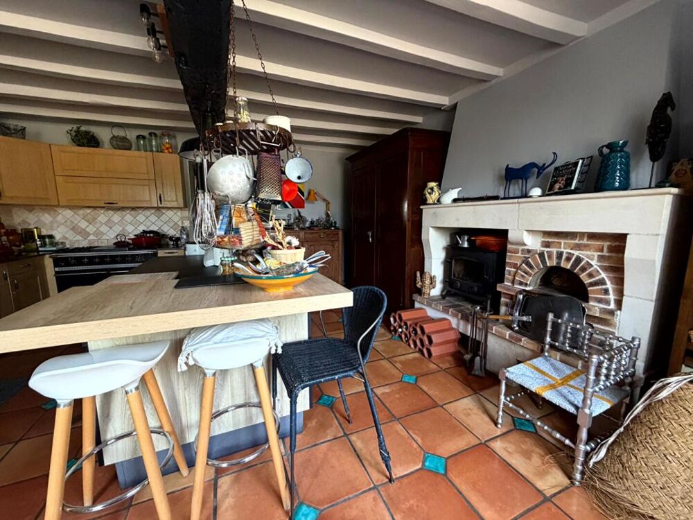 à vendre  Maison Saint-Dizant-du-Gua (17240)