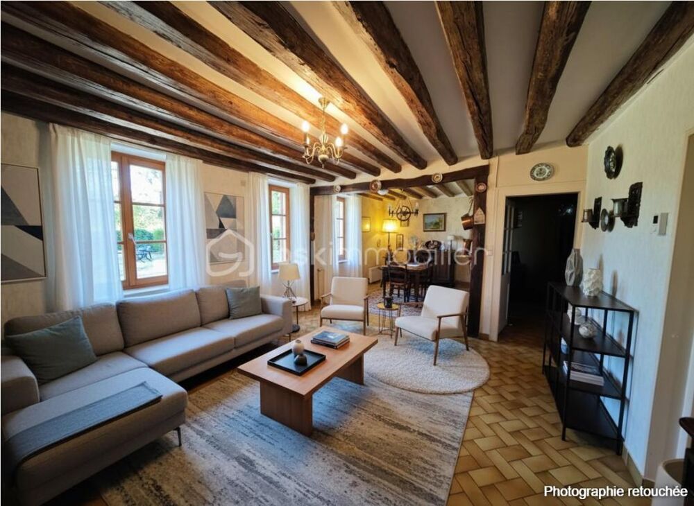 Authentique maison normande de plain-pied avec dépendances et fort potentiel d'aménagement