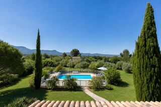  Propriété/château à vendre 6 pièces 220 m² Pourrieres