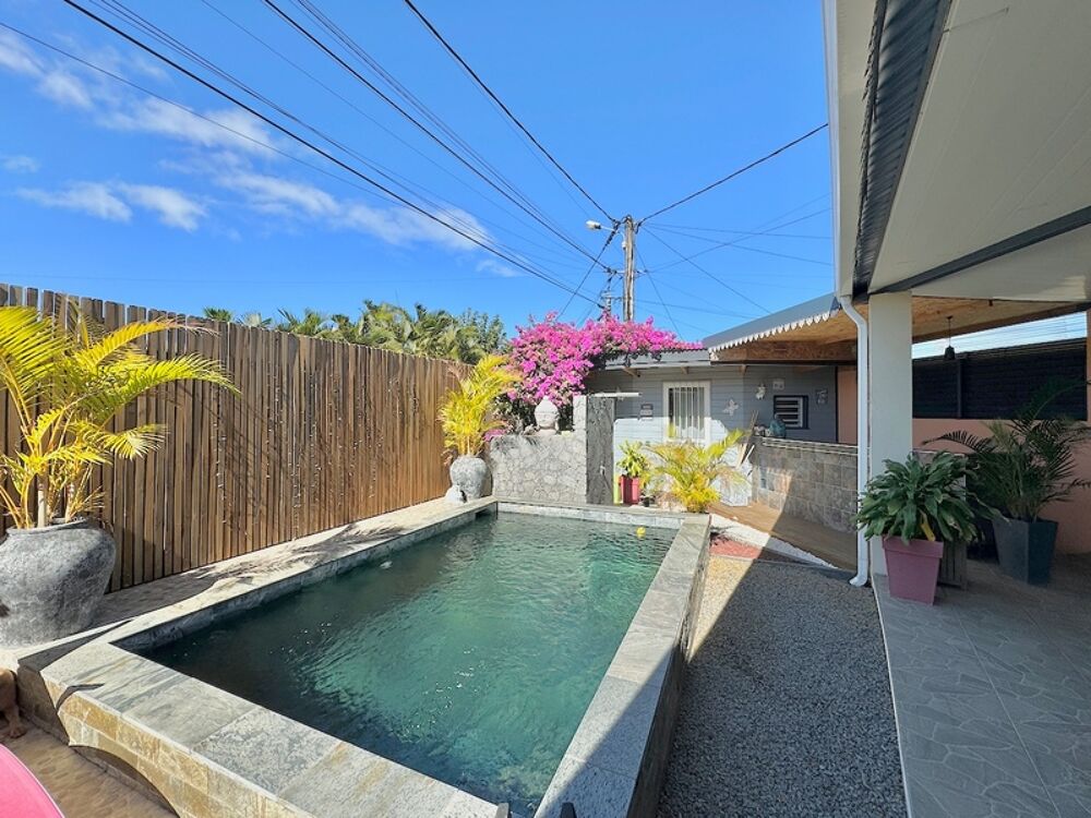 Vente Maison Dpt La Réunion (974), à vendre LA RIVIERE SAINT LOUIS - Ouaki - maison T4/5 de 453m2 - terrain de 543m2 - Piscine La riviere