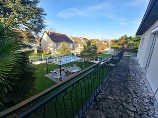  Maison à vendre 8 pièces 165 m²