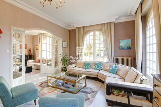  Maison à vendre 8 pièces 215 m²