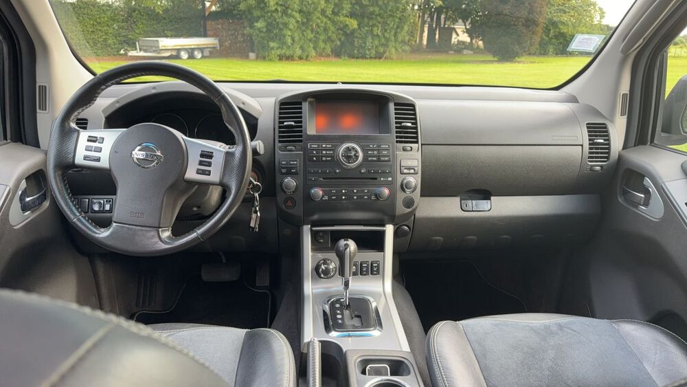 Navara 3.0 V6 dCi 231 BVA7 Double Cab Ultimate Edition 2015 occasion 76190 Saint Martin De L If
