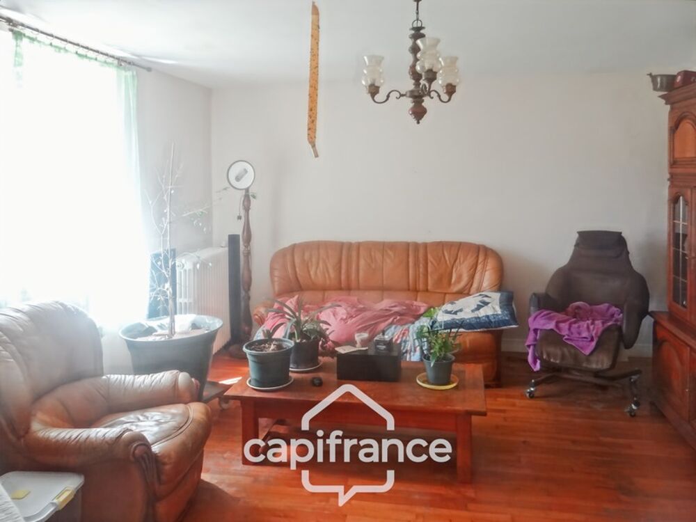 Vente Maison Maison à vendre  ECHASSIERES (03) Maison plus dépendances sur terrain de 2288 m2 Echassieres