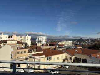  Appartement � louer 4 pi�ces 82 m�