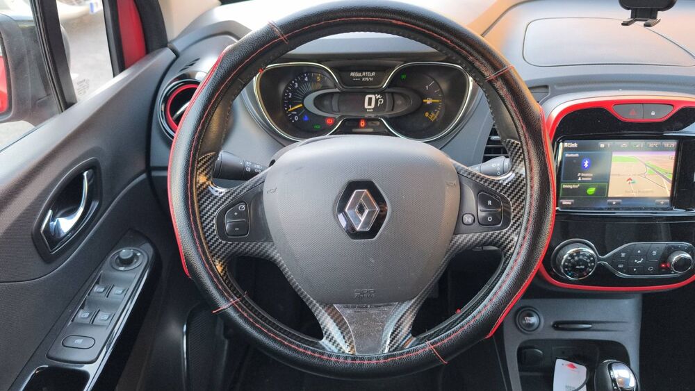 Captur 1.5 dCi 90 EDC6 Helly Hansen 2015 occasion 95000 Cergy