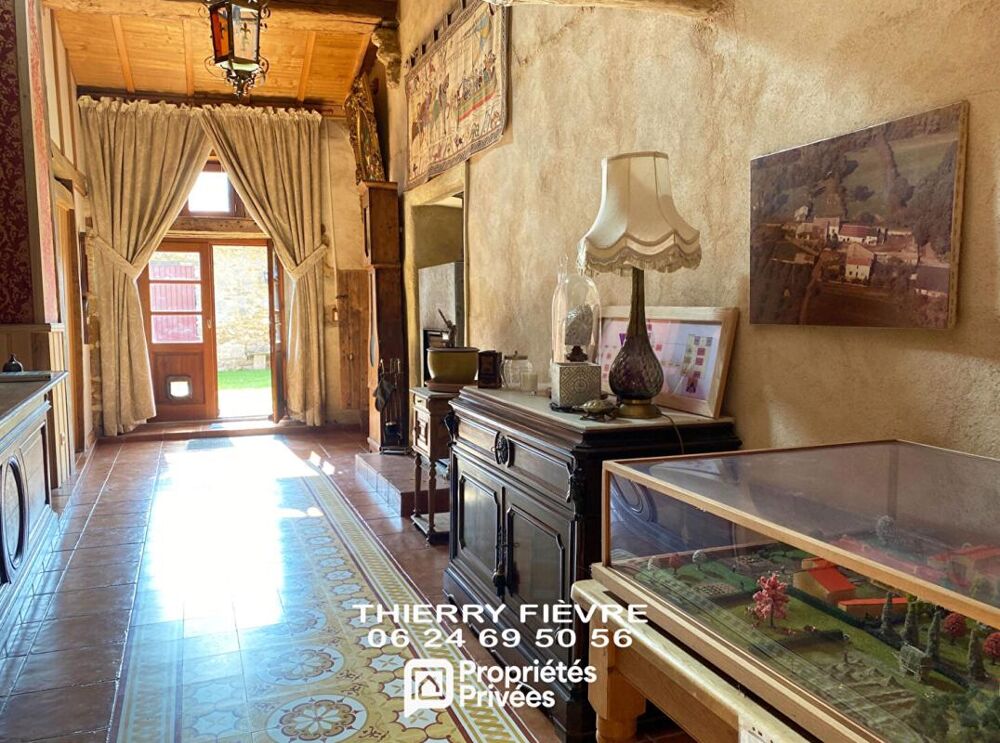 Saint Loup Lamairé 79600 - Demeure historique XVIe et XVIIe - Maison + gîte (344 m²) Dépendances