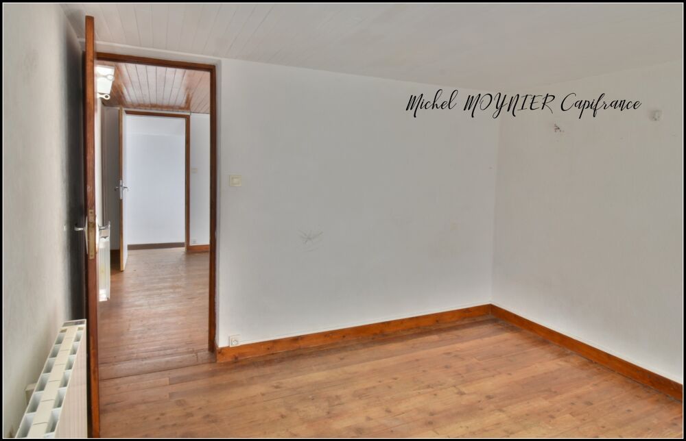 LArgentière-la-Bessée centre : maison 5 pièces avec cave, combles et jardinet
