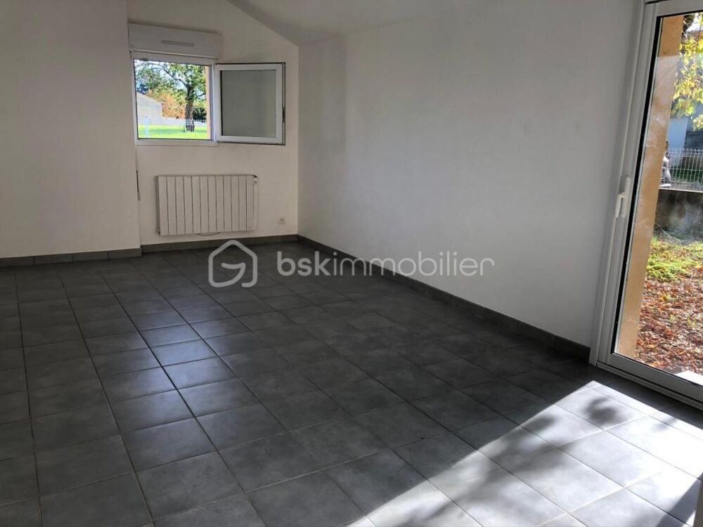 Belle maison en pierre de 123m2 sur son terrain clos de 1500m2 à Mouleydier