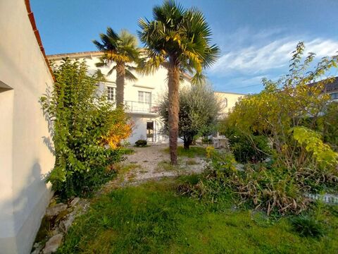   Saintes 17100  RDC d'une Maison 5 pi�ces 93.5 m2 + jardin , garage et cave 165 000 Maison - 5 pi�ce(s) - 93 m�