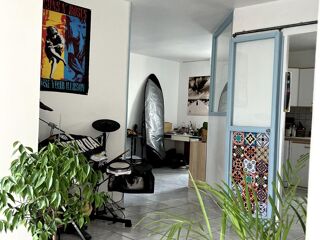  Immeuble à vendre 7 pièces 180 m²