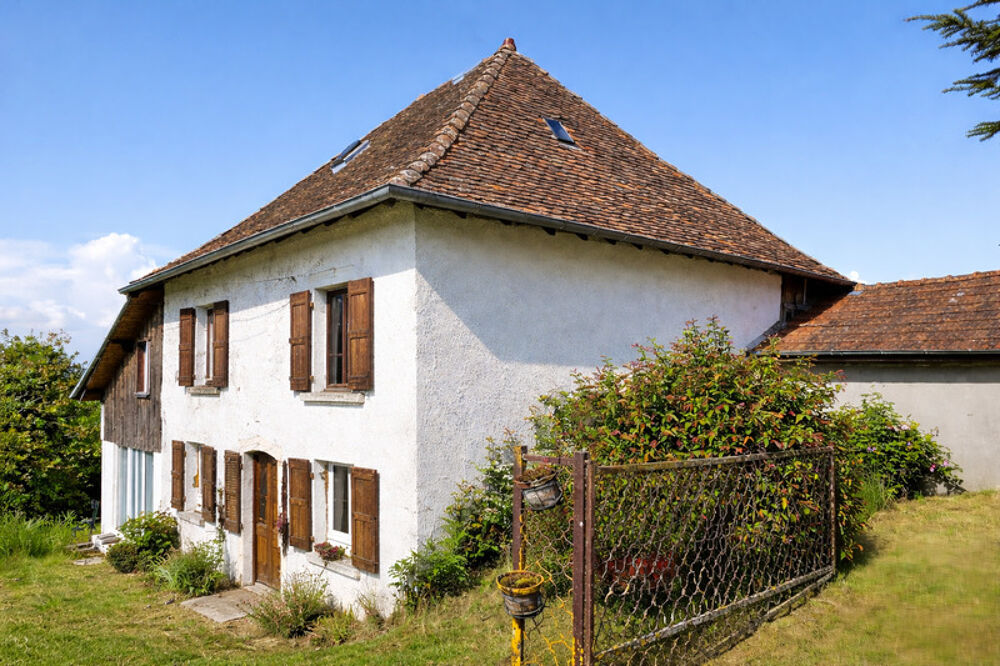 Propriété Dauphinoise 190 m²  1,2 hectare  Box chevaux  Charancieu