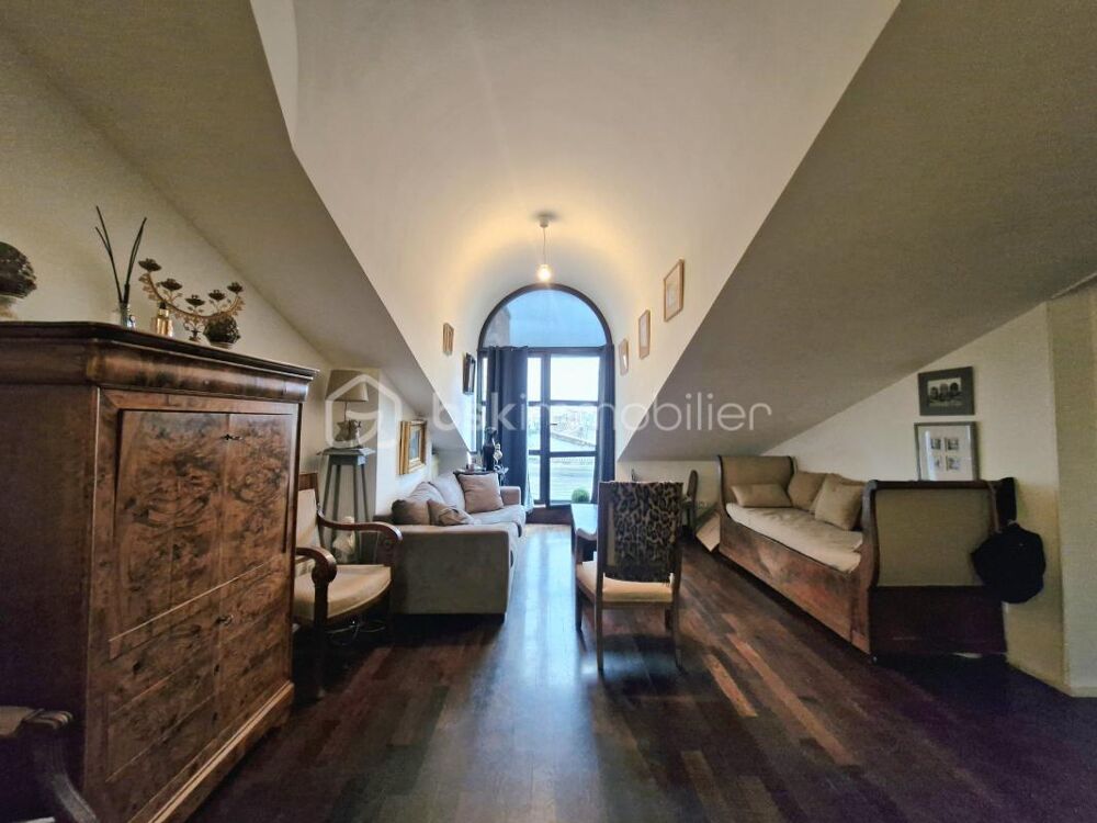 Vente Appartement Appartement d'exeption de 71M2 ,4e et dernier étage, calme, climatisé, terrasse de 11 m2, vue superbe sur les toits, au cœur des Toulouse